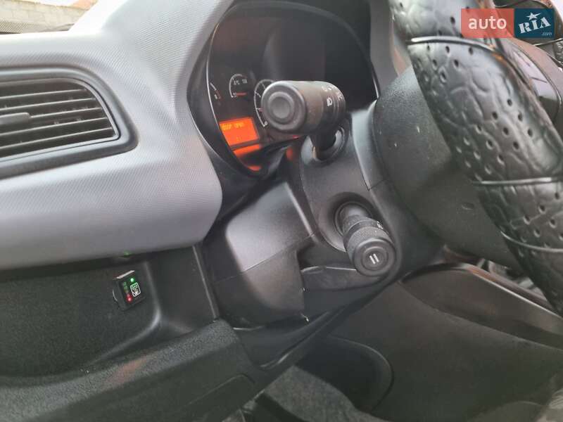 Минивэн Opel Combo 2012 в Ровно