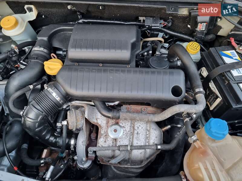 Минивэн Opel Combo 2012 в Ровно