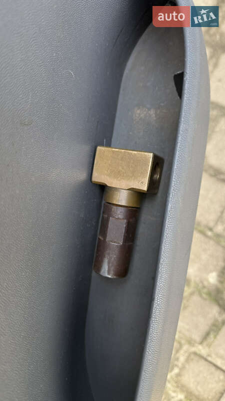 Вантажний фургон Opel Combo 2005 в Костопілі