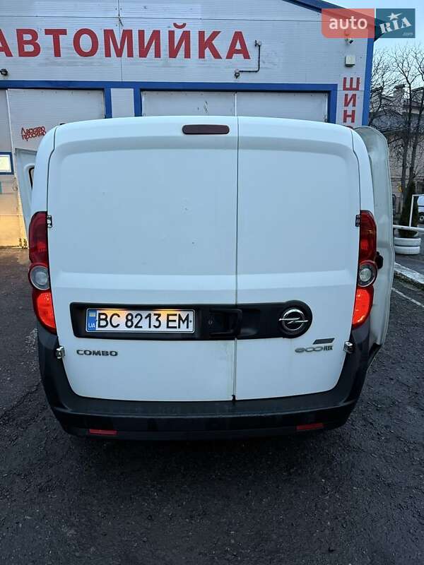 Грузовой фургон Opel Combo 2012 в Львове