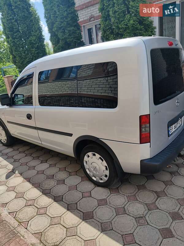 Мінівен Opel Combo 2008 в Гадячі