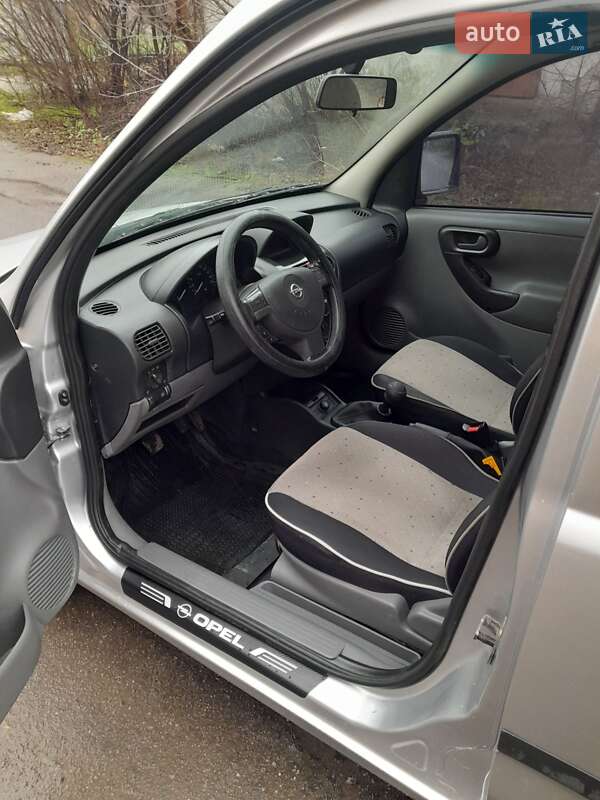 Минивэн Opel Combo 2005 в Казатине