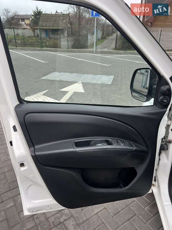 Грузовой фургон Opel Combo 2014 в Днепре