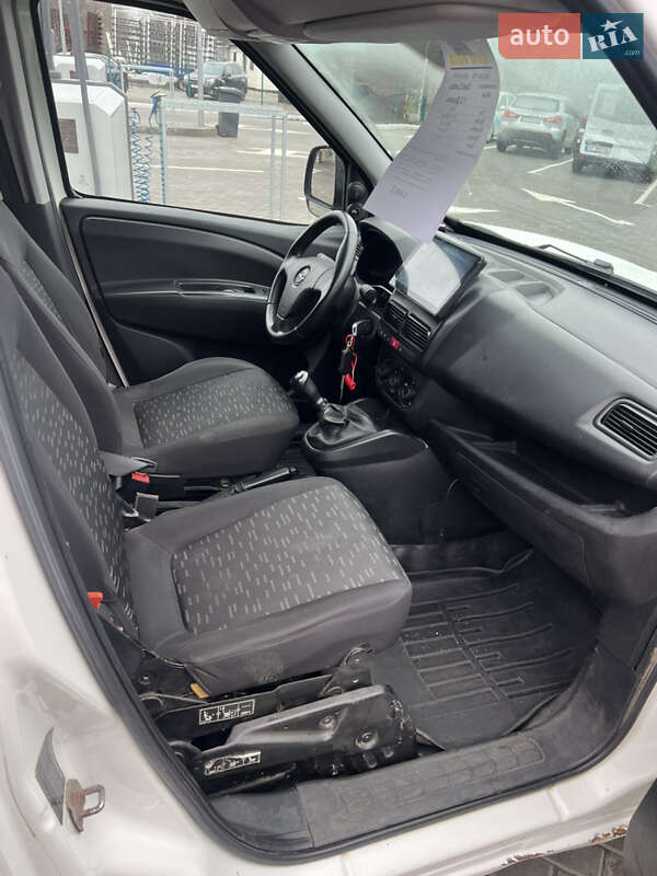 Грузовой фургон Opel Combo 2014 в Днепре