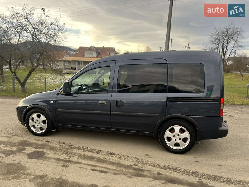 Мінівен Opel Combo 2010 в Коломиї фото 30 Мінівен Opel Combo 2010 в Коломиї