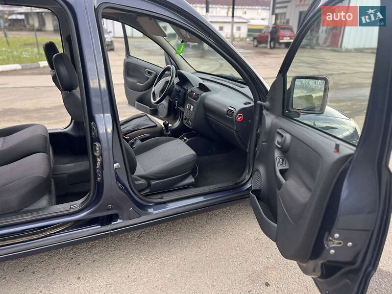 Мінівен Opel Combo 2010 в Коломиї фото 41 Мінівен Opel Combo 2010 в Коломиї