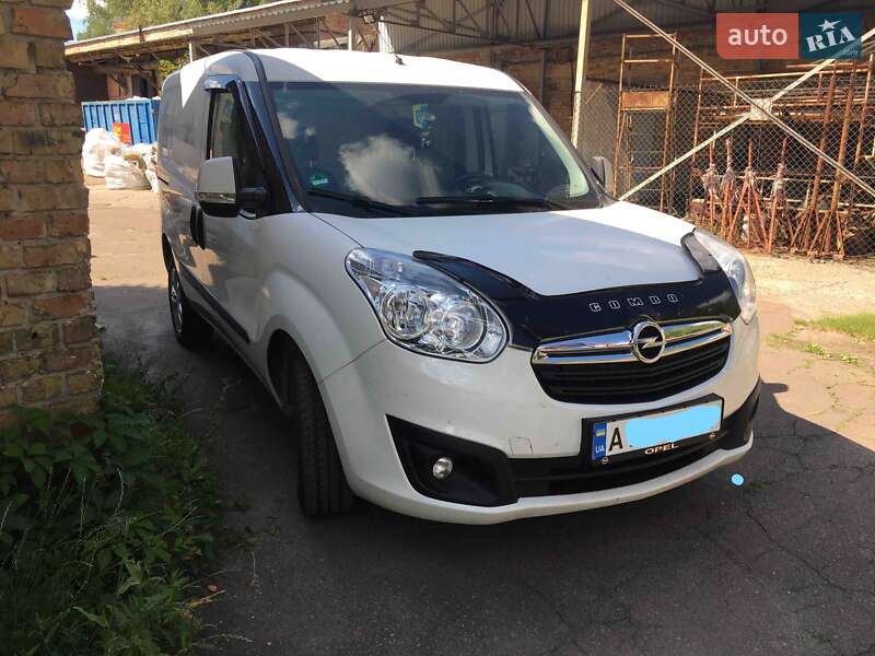 Вантажний фургон Opel Combo 2018 в Києві