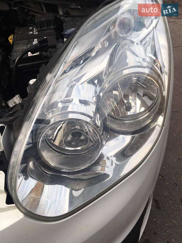 Вантажний фургон Opel Combo 2018 в Києві