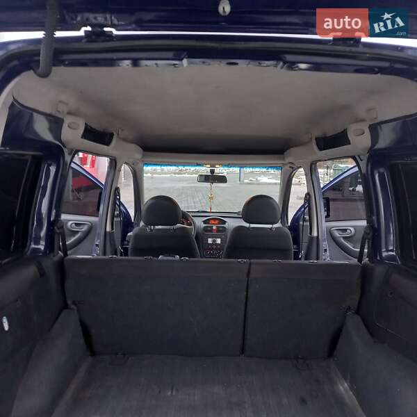 Минивэн Opel Combo 2008 в Стрые