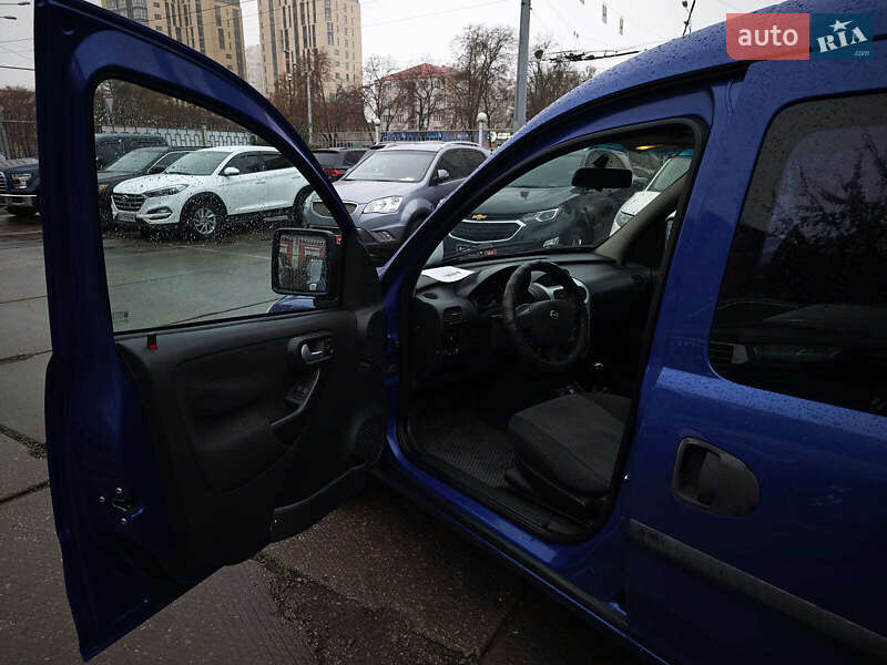 Мінівен Opel Combo 2006 в Харкові