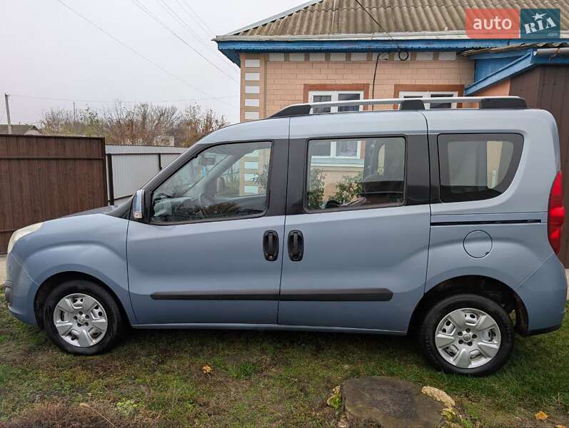 Opel Combo 2011