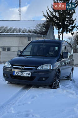 Минивэн Opel Combo 2007 в Микулинцах