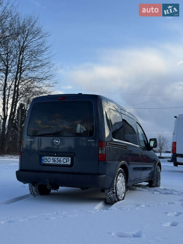 Минивэн Opel Combo 2007 в Микулинцах