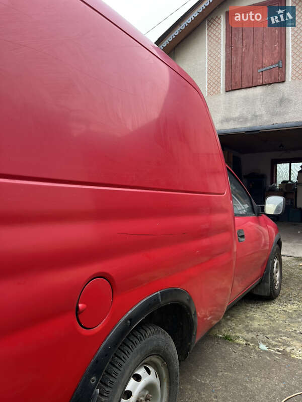 Грузовой фургон Opel Combo 1995 в Львове