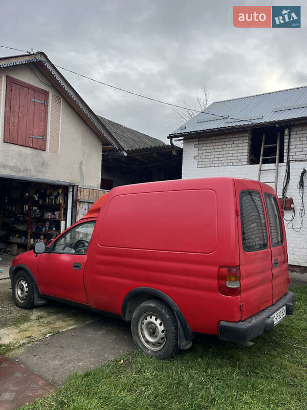 Грузовой фургон Opel Combo 1995 в Львове