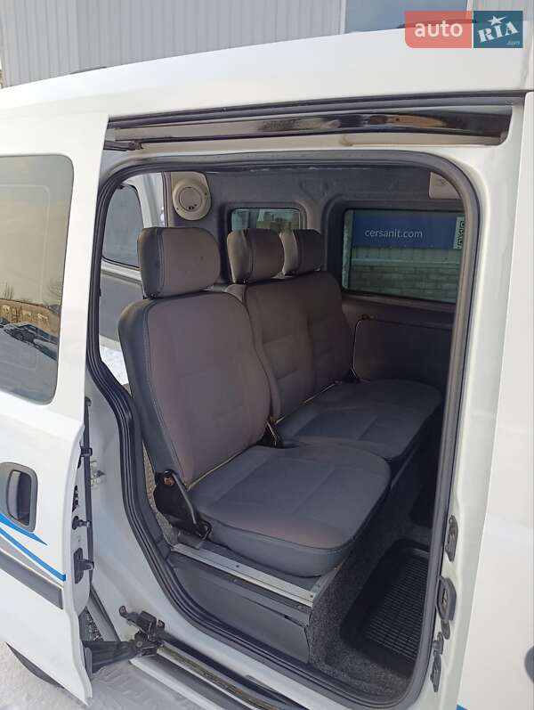 Минивэн Opel Combo 2006 в Хмельнике