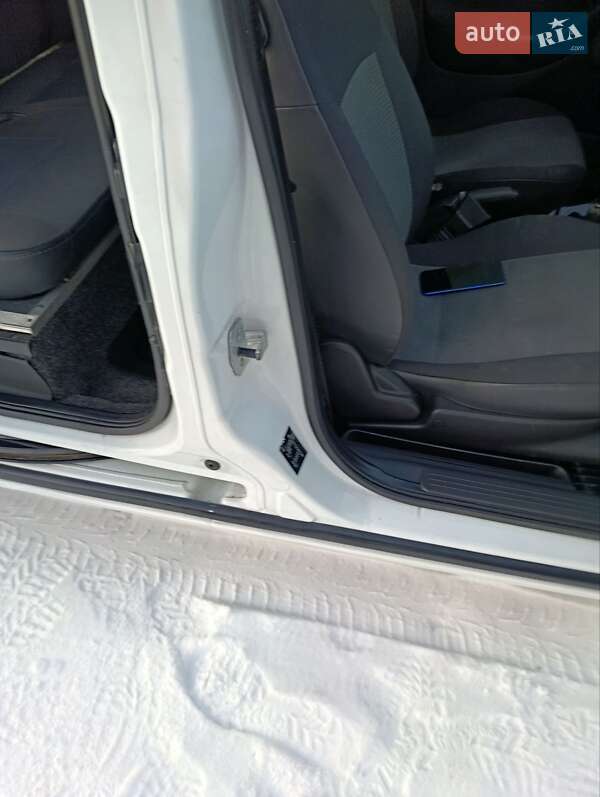 Минивэн Opel Combo 2006 в Хмельнике