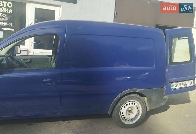Вантажопасажирський фургон Opel Combo 2006 в Кропивницькому