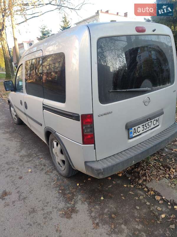 Мінівен Opel Combo 2007 в Луцьку