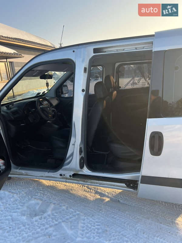 Універсал Opel Combo 2013 в Камені-Каширському