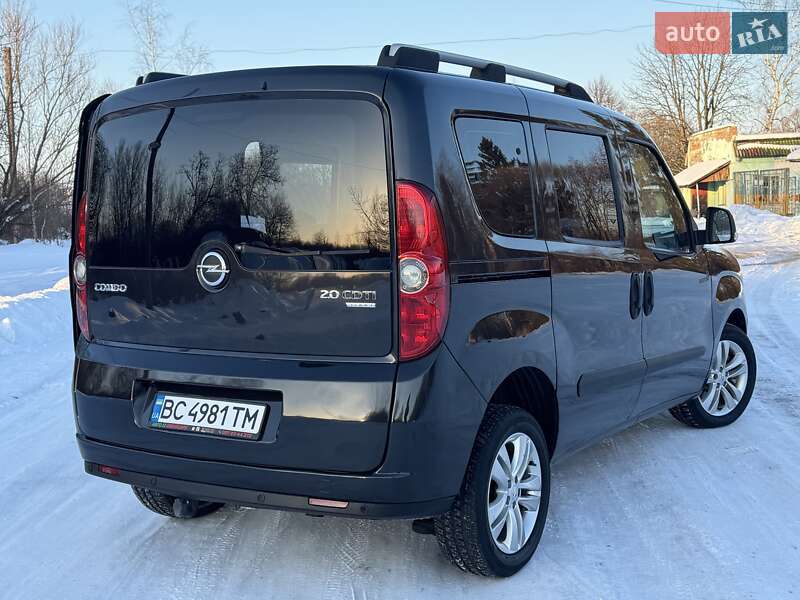 Мінівен Opel Combo 2012 в Трускавці