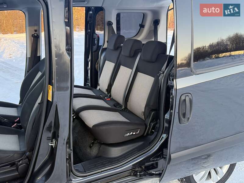 Мінівен Opel Combo 2012 в Трускавці