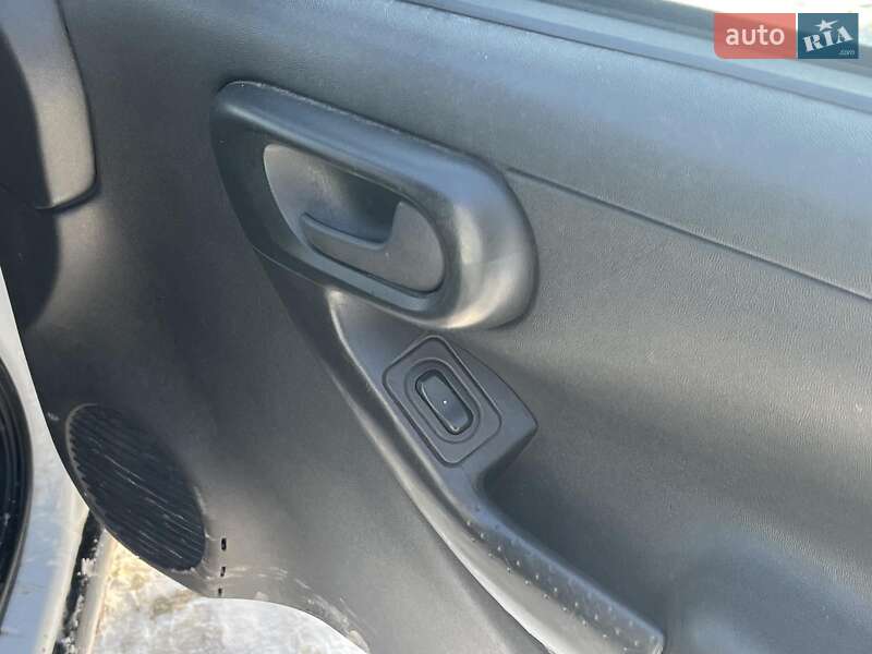 Вантажний фургон Opel Combo 2011 в Києві фото 60 Вантажний фургон Opel Combo 2011 в Києві