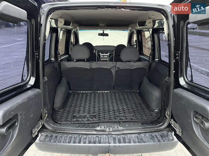 Мінівен Opel Combo 2006 в Запоріжжі фото 12 Мінівен Opel Combo 2006 в Запоріжжі