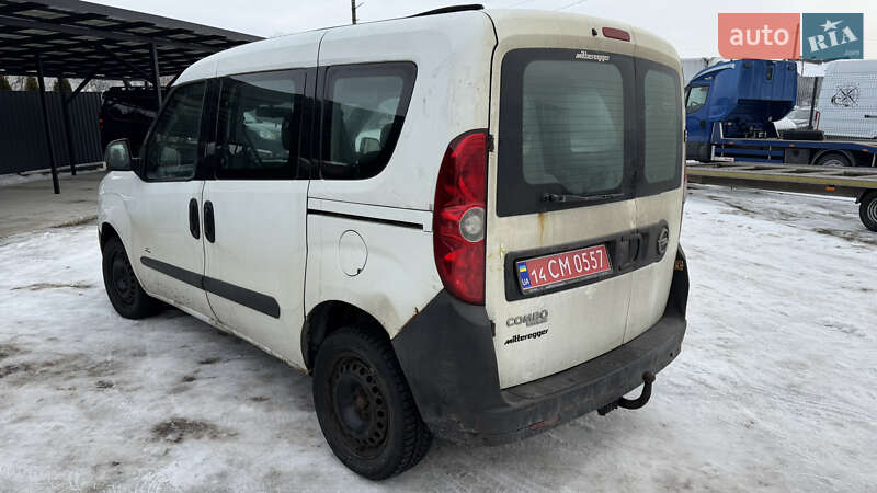 Opel Combo 2013