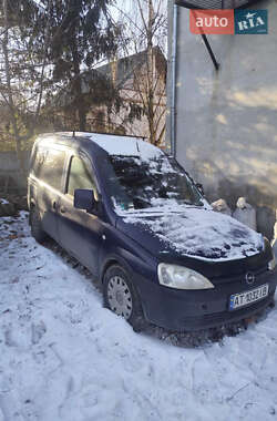 Минивэн Opel Combo 2006 в Делятине