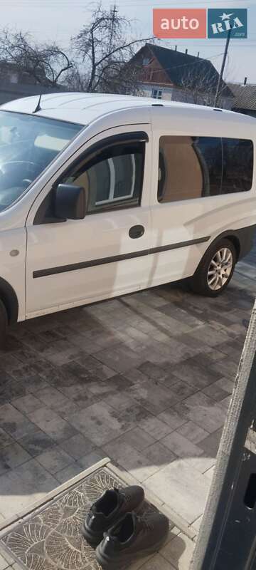 Мінівен Opel Combo 2011 в Житомирі