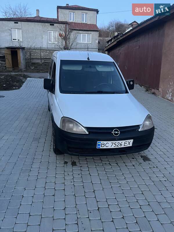 Минивэн Opel Combo 2003 в Турке