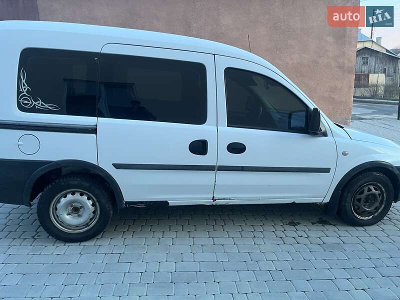 Минивэн Opel Combo 2003 в Турке
