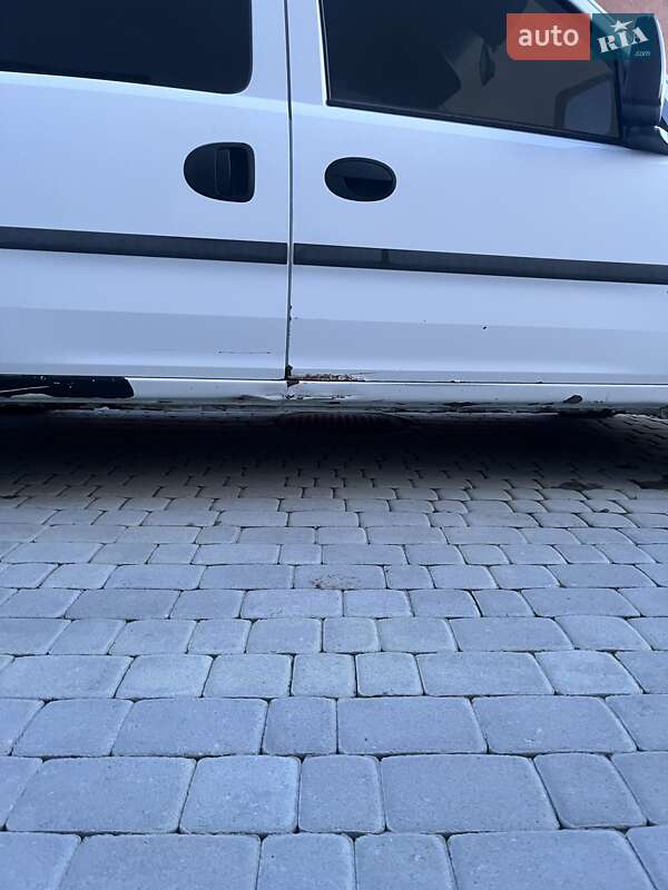 Минивэн Opel Combo 2003 в Турке