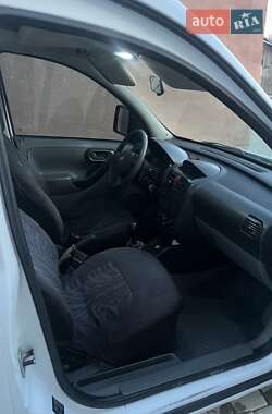 Минивэн Opel Combo 2003 в Турке