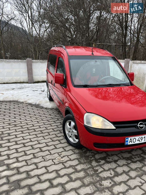 Минивэн Opel Combo 2003 в Черновцах