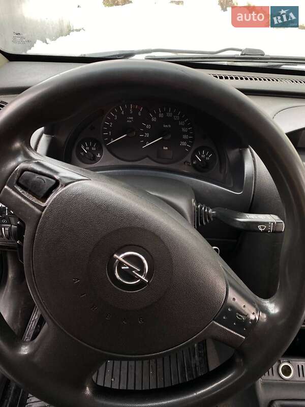 Минивэн Opel Combo 2005 в Тернополе