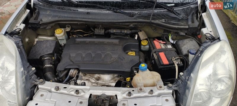 Мінівен Opel Combo 2012 в Коломиї