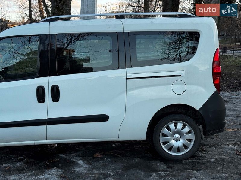 Мінівен Opel Combo 2015 в Києві