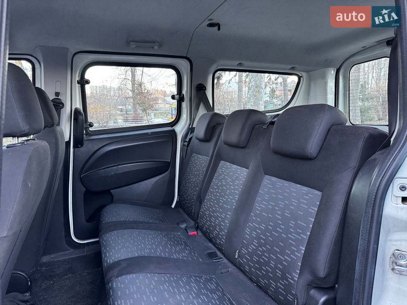 Мінівен Opel Combo 2015 в Києві