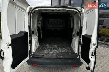 Грузовой фургон Opel Combo 2015 в Львове