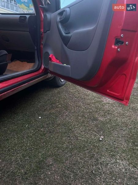 Мінівен Opel Combo 2005 в Львові фото 15 Мінівен Opel Combo 2005 в Львові