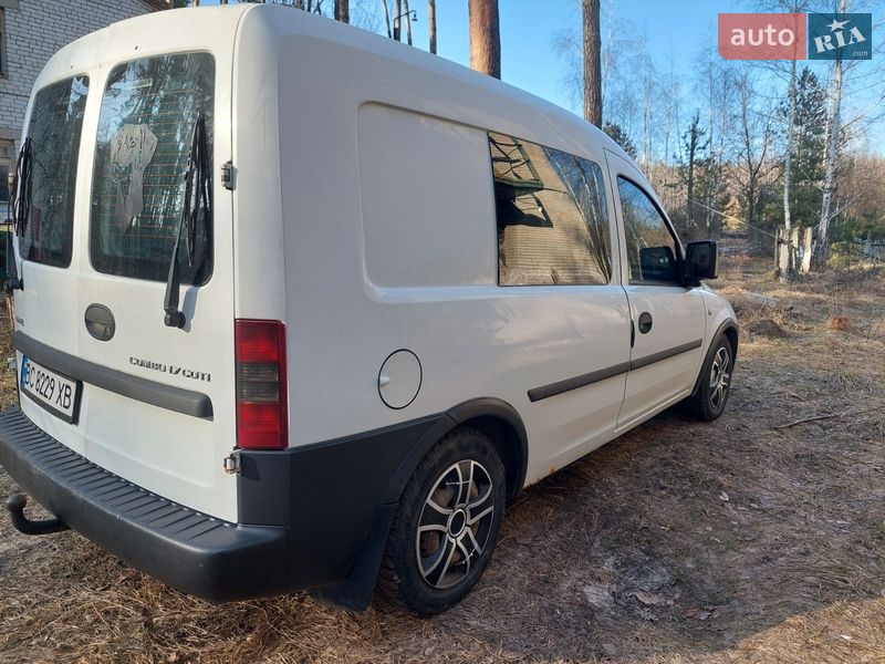 Мінівен Opel Combo 2006 в Валках