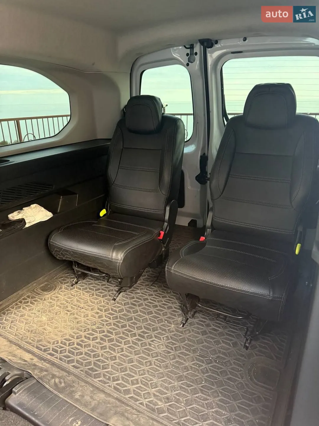 2022 Opel Combo - мініатюра 18