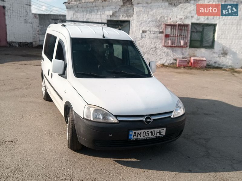 Opel Combo 2004