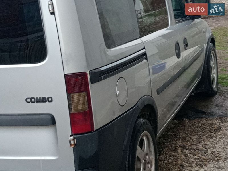 Мінівен Opel Combo 2004 в Івано-Франківську фото 9 Мінівен Opel Combo 2004 в Івано-Франківську