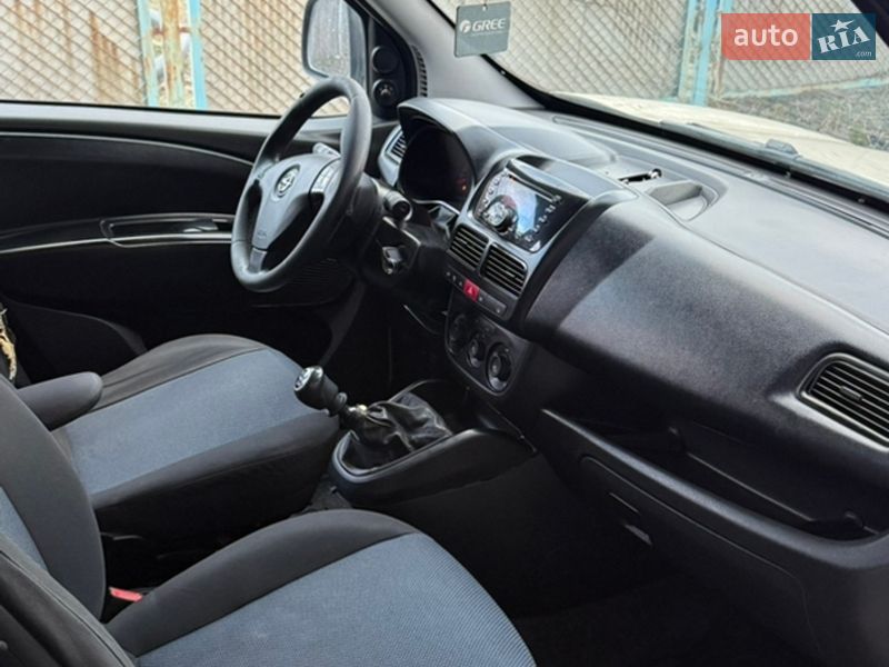Мінівен Opel Combo 2016 в Шептицькому