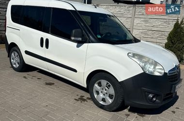 Минивэн Opel Combo 2013 в Казатине