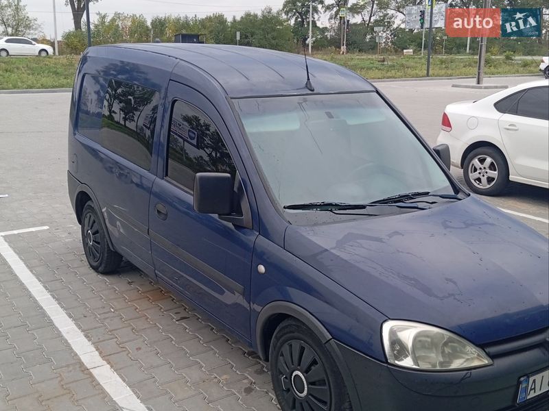 Вантажопасажирський фургон Opel Combo 2008 в Києві