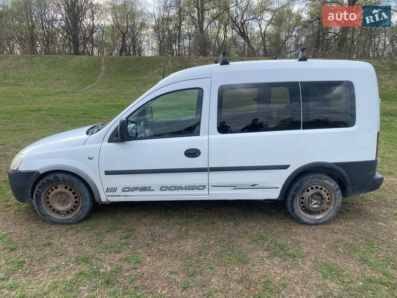 Минивэн Opel Combo 2005 в Ивано-Франковске